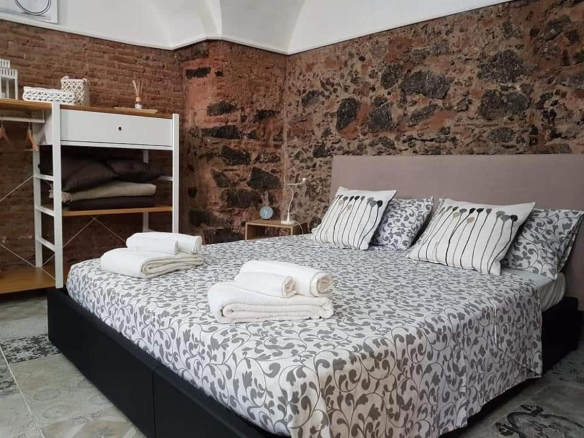 La Piccola Grotta Ursino Villa Catania Luaran gambar