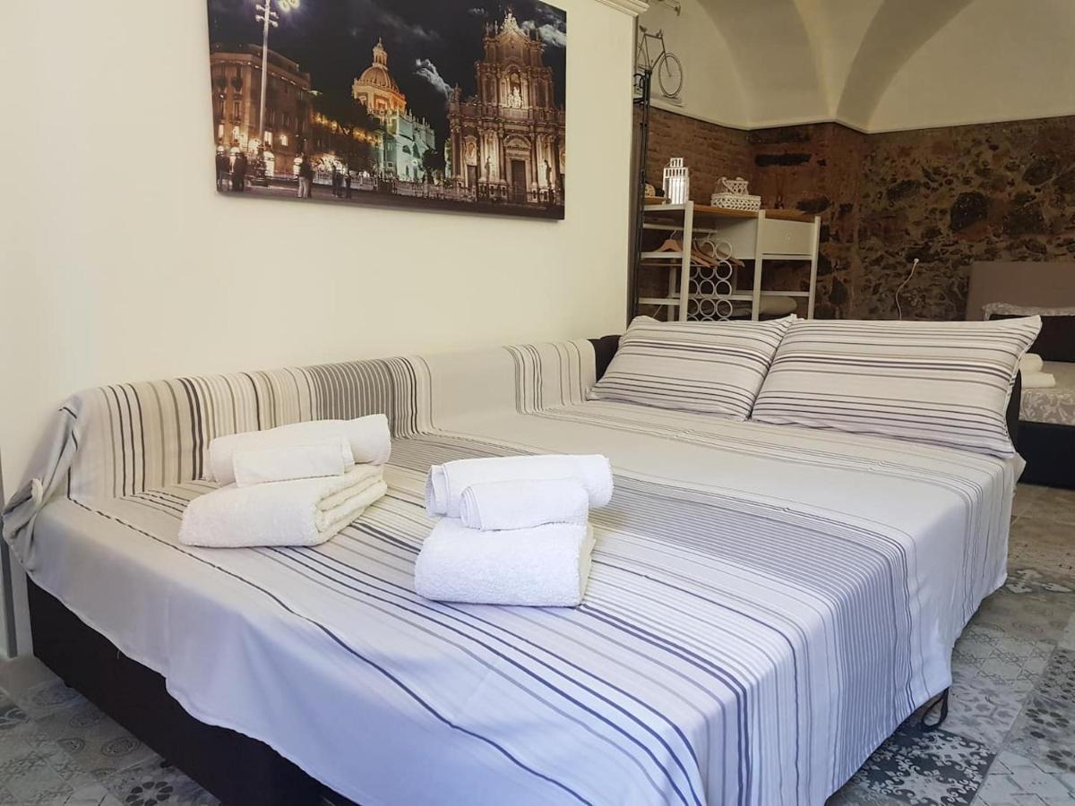 La Piccola Grotta Ursino Villa Catania Luaran gambar