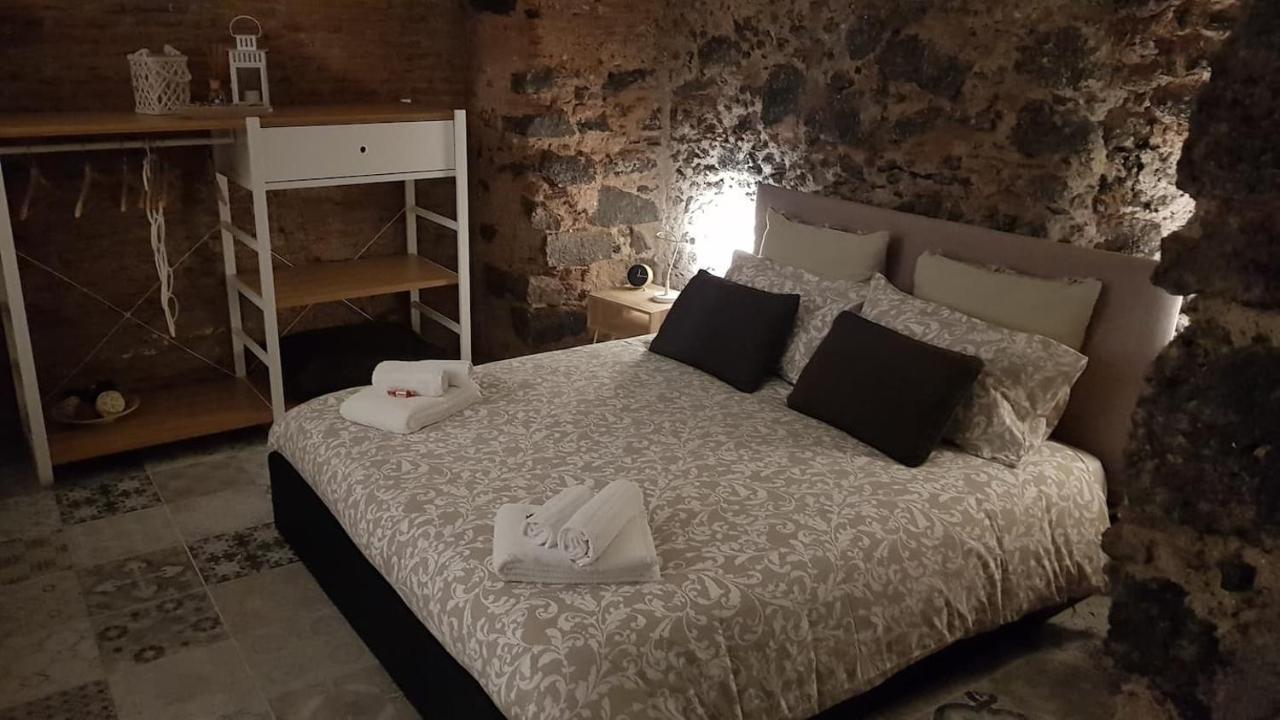 La Piccola Grotta Ursino Villa Catania Luaran gambar